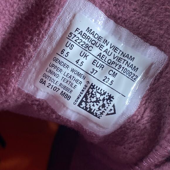 Converse Women's Sneakers in Burgundy and Cream - Picture 9 of 9